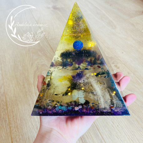 Velký SVÍTÍCÍ orgonit s čtyřlístky a drúzou 1233g